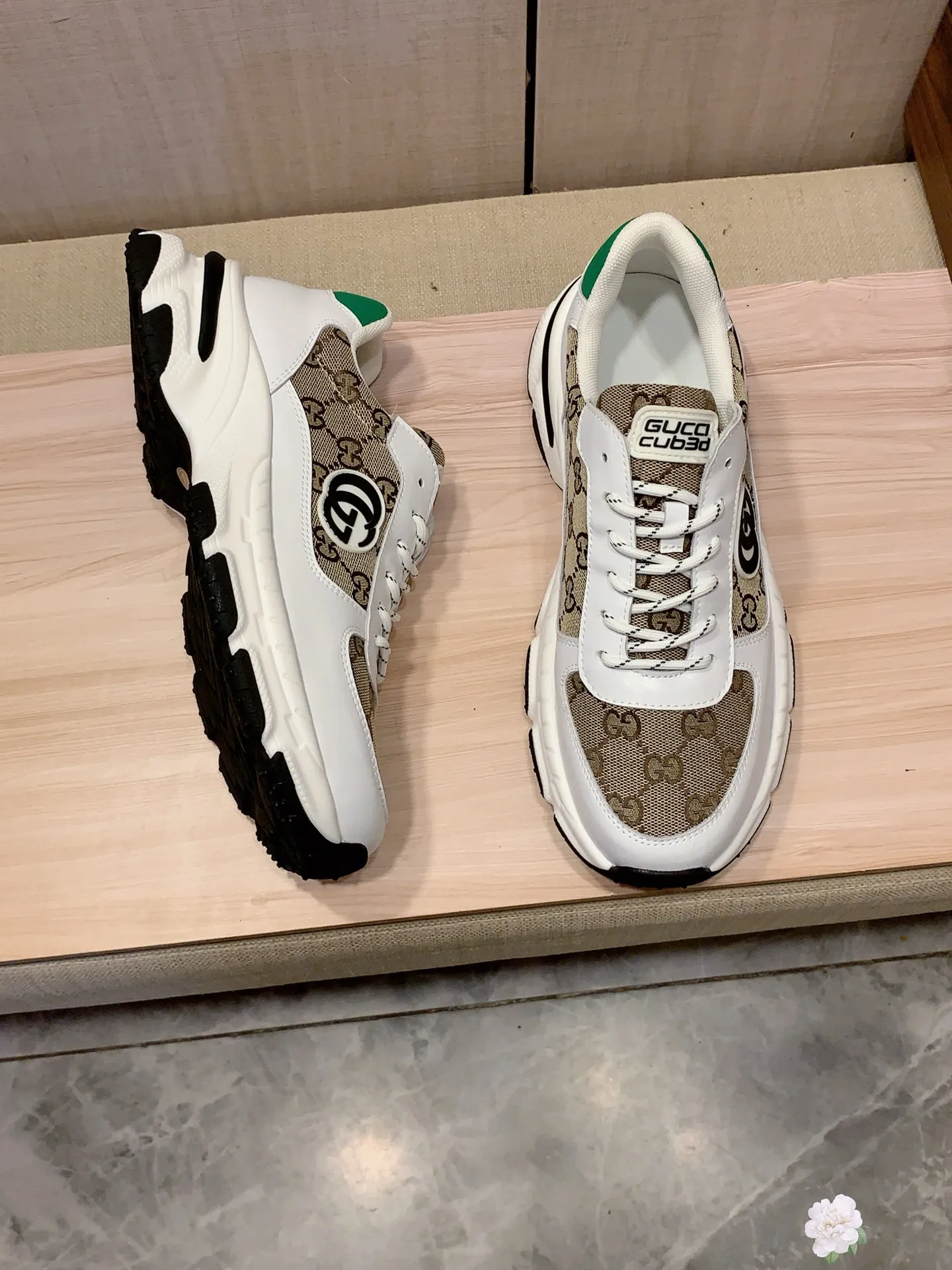 Men's men's shoes💰460💰💰🎩🎩[Lightning][Lightning] "Gucci*" The latest • popular casual shoes, top brand [seduce] luxury ~ purchasing agency, top ~ quality. [Strong] The upper is made of imported breathable cowhide with material ➕ breathable sheepskin feet (•) and fine workmanship. The original stylish and stylish soft rubber wear-resistant and non-slip outsole is light and comfortable on the feet. The real thing looks better when photographed in person. Code 111: Code: 38-44, 3️⃣ colors selected